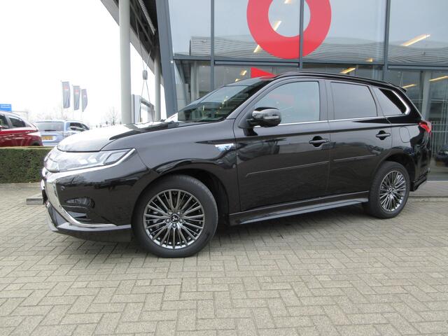 Mitsubishi OUTLANDER 2.4 PHEV S-Edition | 240 PK | 4WD | 51.121 KM NAP | AUTOMAAT | TREKHAAK | DEALER ONDERHOUDEN | 1.500 KG TREKGEWICHT |