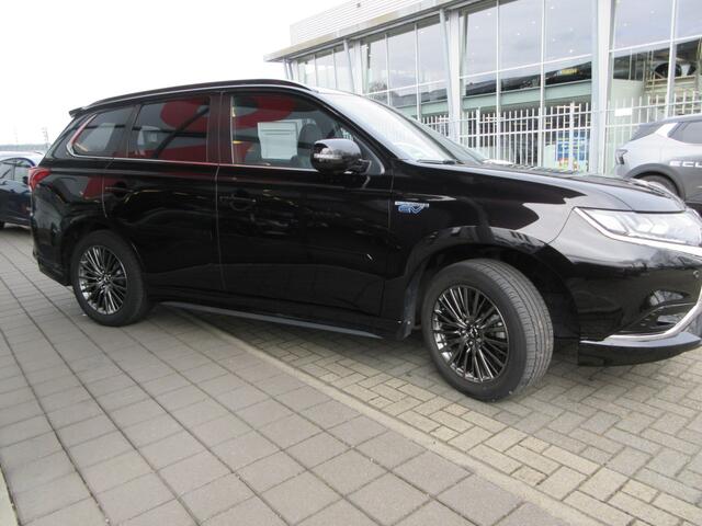 Mitsubishi OUTLANDER 2.4 PHEV S-Edition | 240 PK | 4WD | 51.121 KM NAP | AUTOMAAT | TREKHAAK | DEALER ONDERHOUDEN | 1.500 KG TREKGEWICHT |