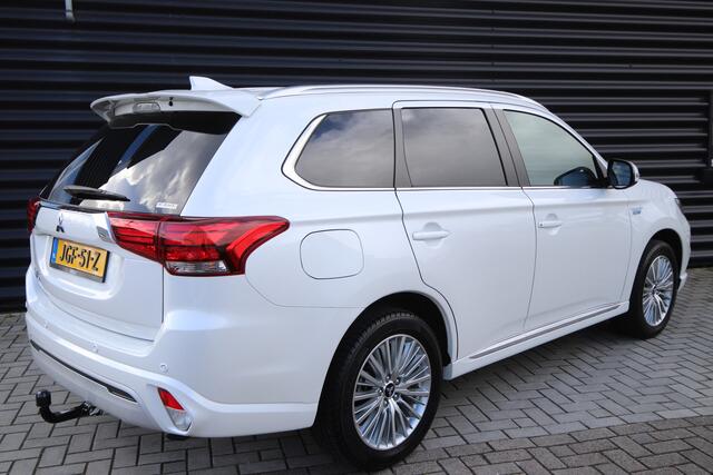 Mitsubishi OUTLANDER 2.4 PHEV Instyle Afn. Trekhaak, Opendak, Adaptive Cruise, Leder, Dealer O.H.