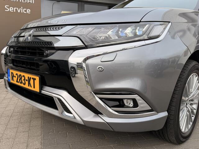 Mitsubishi OUTLANDER 2.4 PHEV Intense+ | Navigatie | Cruise control (adaptief) | Acht