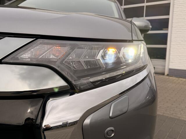 Mitsubishi OUTLANDER 2.4 PHEV Intense+ | Navigatie | Cruise control (adaptief) | Acht