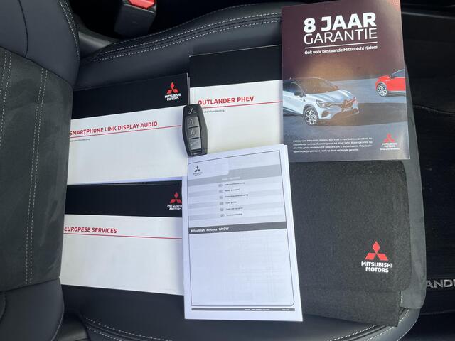 Mitsubishi OUTLANDER 2.4 PHEV Business Edition / Trekhaak (1.600 KG) / Origineel NL Auto / Yamaha Audio Installatie / Navigatie / Apple Carplay&Android Auto / 360 Camera / Elektrische Achterklep / PHEV / AWD / 4WD