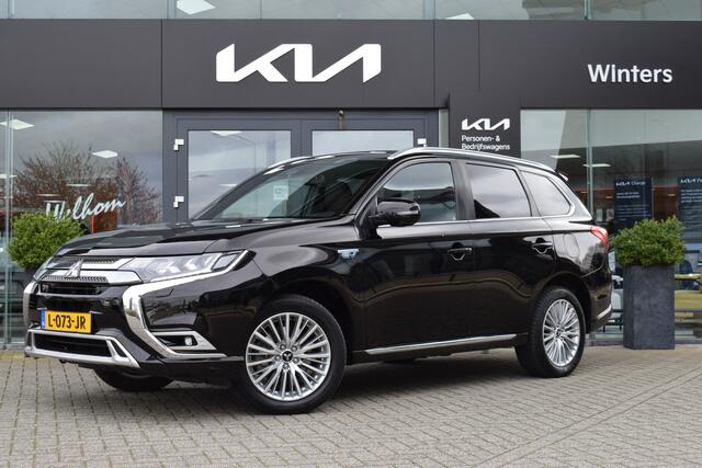 Mitsubishi OUTLANDER 2.4 PHEV Pure+ Schuifdak | Trekhaak | Leder | Navigatie | Stuur + Stoelverwarming | Electrische achterklep