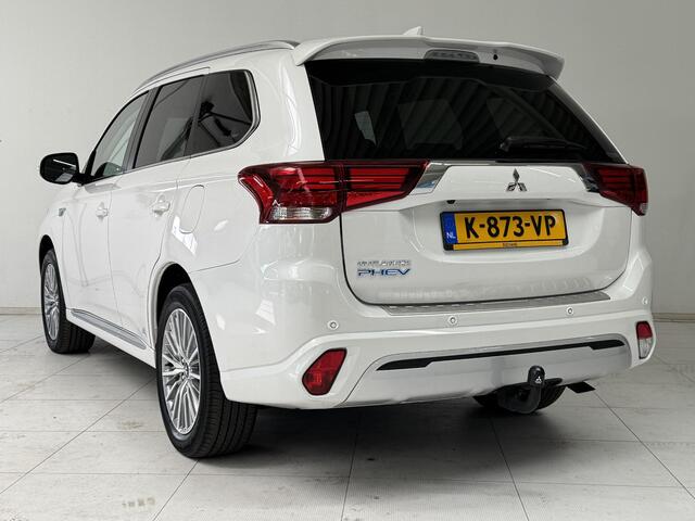 Mitsubishi OUTLANDER 2.4 PHEV Intense | Trekhaak | Achteruitrijcamera | Stoelverwarming | Cruise Control |