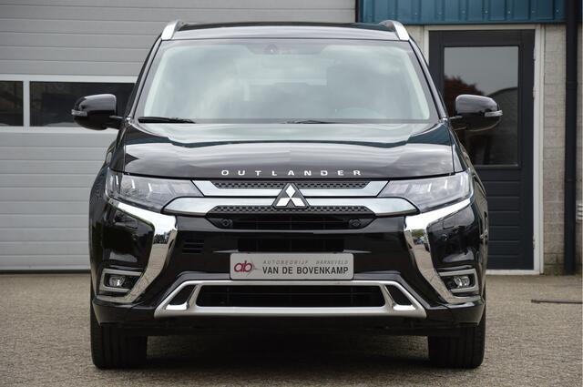 Mitsubishi OUTLANDER 2.4 PHEV Instyle LED | CAMERA | CAR PLAY | STOELVERWARMING