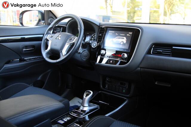 Mitsubishi OUTLANDER 2.4 PHEV Intense Automaat | Trekhaak | 1e eigenaar