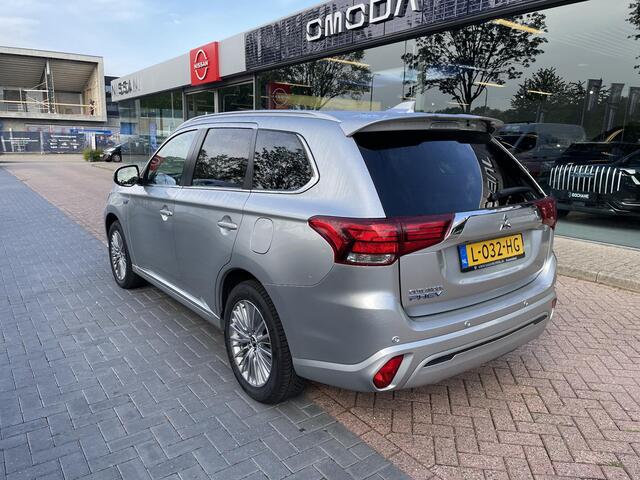 Mitsubishi OUTLANDER 2.4 PHEV Intense | dealeronderhouden | Trekhaak | Fabrieksgarantie T/M 25-05-2029| Navigatie via Carplay/Android |