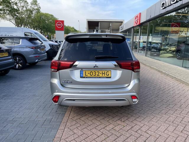 Mitsubishi OUTLANDER 2.4 PHEV Intense | dealeronderhouden | Trekhaak | Fabrieksgarantie T/M 25-05-2029| Navigatie via Carplay/Android |