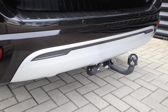 Mitsubishi OUTLANDER 2.4 PHEV Intense Trekhaak, Dealer O.H.