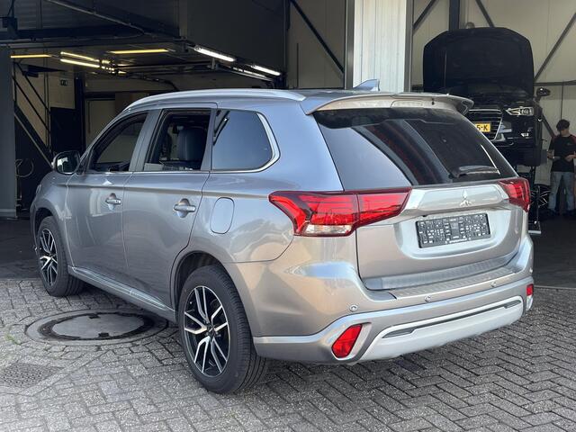 Mitsubishi OUTLANDER 2.4 PHEV Intense+