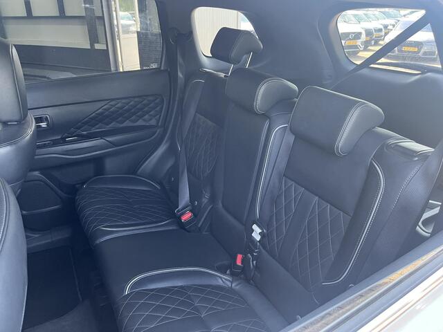 Mitsubishi OUTLANDER 2.4 PHEV Intense+