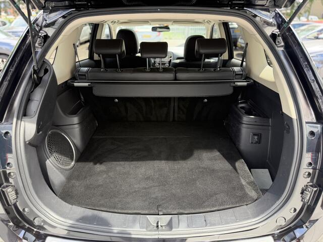 Mitsubishi OUTLANDER 2.4 PHEV Intense+ 4WD | GEEN AFLEVERKOSTEN | Trekhaak afneembaar, Schuif-/kanteldak, Apple/Android