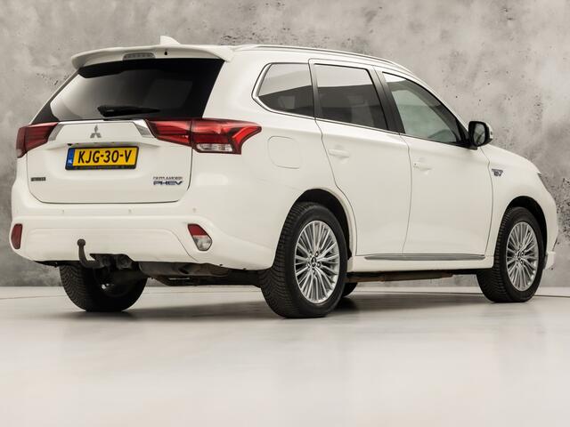 Mitsubishi OUTLANDER 2.4 PHEV Intense+ 225Pk Automaat (APPLE CARPLAY, CAMERA, LEDER/ALCANTARA, SPORTSTOELEN, GETINT GLAS, TREKHAAK, NIEUWE APK, NIEUWSTAAT)