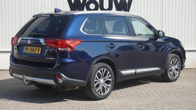 Mitsubishi OUTLANDER 2.0 Executive Edition | 7-Persoons | Afn. Trekhaak Dealeronderhouden