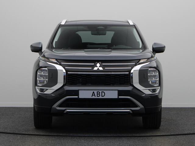 Mitsubishi OUTLANDER 2.4 PHEV Instyle | ¤8000,- KORTING! | Stoelverwarming Voor en Achter | Elektrische Achterklep | Yamaha audio | Panoramadak | Stoelmassage |