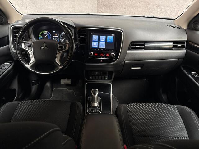 Mitsubishi OUTLANDER SPORT 2.4 PHEV Automaat 225Pk (APPLE CARPLAY, CAMERA, CRUISE, STOELVERWARMING, TREKHAAK, LM VELGEN, NIEUWE APK, NIEUWSTAAT)