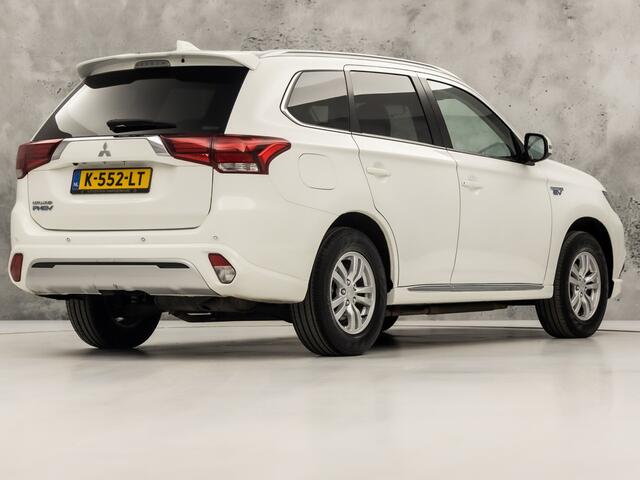 Mitsubishi OUTLANDER SPORT 2.4 PHEV 225Pk Automaat (APPLE CARPLAY, 1e EIGENAAR, NAVIGATIE, CAMERA, GETINT GLAS, STOELVERWARMING, SPORTSTOELEN, KEYLESS, NIEUWE APK, NIEUWSTAAT)