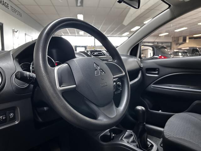 Mitsubishi SPACE STAR 1.0 Cool+/ /Airco! /Elek. pakket /C.V. afstand /Radio-CD AUX /Isofix /Dagrijverl. /Dakspoiler /Bumpers in kleur.