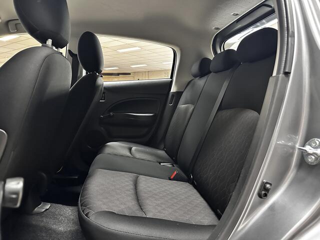 Mitsubishi SPACE STAR 1.0 Cool+/ /Airco! /Elek. pakket /C.V. afstand /Radio-CD AUX /Isofix /Dagrijverl. /Dakspoiler /Bumpers in kleur.