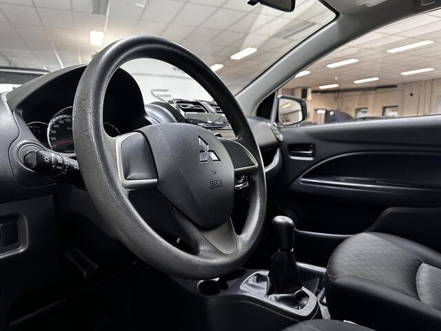 Mitsubishi SPACE STAR 1.0 Cool+/ /Airco! /Elek. pakket /C.V. afstand /Radio-CD AUX /Isofix /Dagrijverl. /Dakspoiler /Bumpers in kleur.