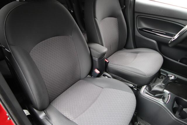 Mitsubishi SPACE STAR 1.2 Advance 81pk, Dealer O.H, Cruise, Navi, Trekhaak