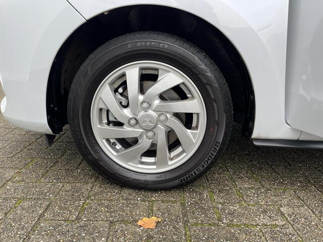 Mitsubishi SPACE STAR 1.2 Dynamic / Fabr.garantie 11-2031 / Apple Carplay/Android Auto / Camera / Cruise / Clima / DAB /