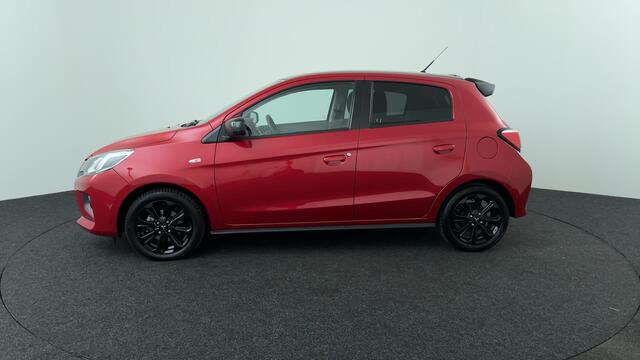 Mitsubishi SPACE STAR 1.2 Intense Edition All season banden, speciale uitvoering.