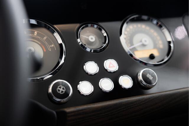 Morgan PLUS FOUR Automatic | Airbags | ESP | Sennheiser Audio |