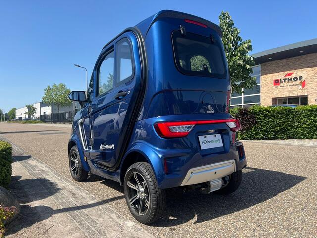 Motion Mirage | Camera | Airco | Elektrische Ramen | Geen Rijbewijs Nodig |