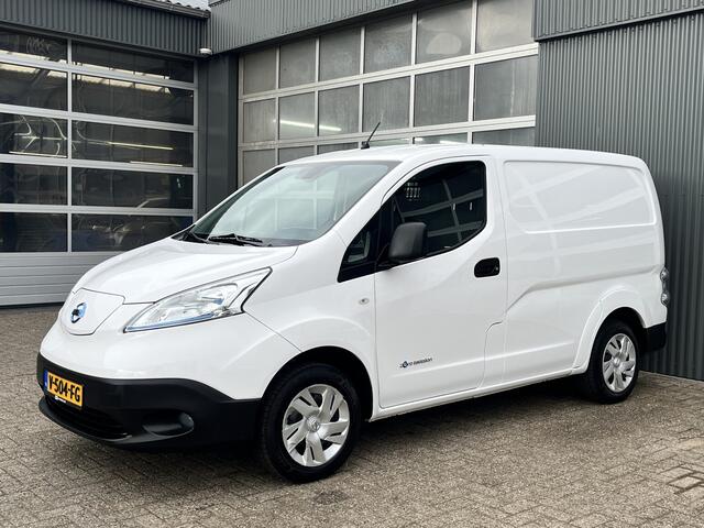 Nissan E-NV200 Business 24kWh Elektrische Airco Cruise controle Telefoonverbinding 2-Persoons Stoelverwarming Stuurverwarming Navigatie 2x Oplaadkabels aanwezig Ideaal voor camping groen rijden binnenstad !!