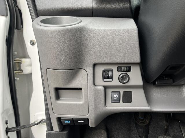 Nissan E-NV200 Business 24kWh Elektrische Airco Cruise controle Telefoonverbinding 2-Persoons Stoelverwarming Stuurverwarming Navigatie 2x Oplaadkabels aanwezig Ideaal voor camping groen rijden binnenstad !!