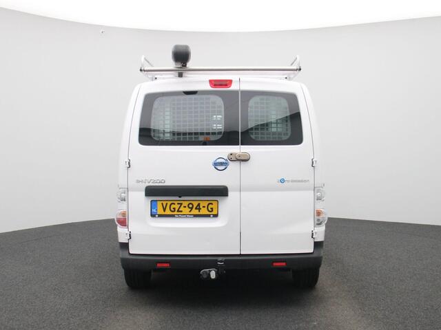 Nissan E-NV200 Optima 40 kWh 109PK Automaat | Luchtvering | Kopschot met ruit | Extra inbraakbeveiliging laadruimte | Sidebars | Opbergkasten | Rhino Pipetube | Climate Control / ECC | Trekhaak | Cruise control | Achteruitrijcamera | Dakrailing | Imperiaal rol | Schuif