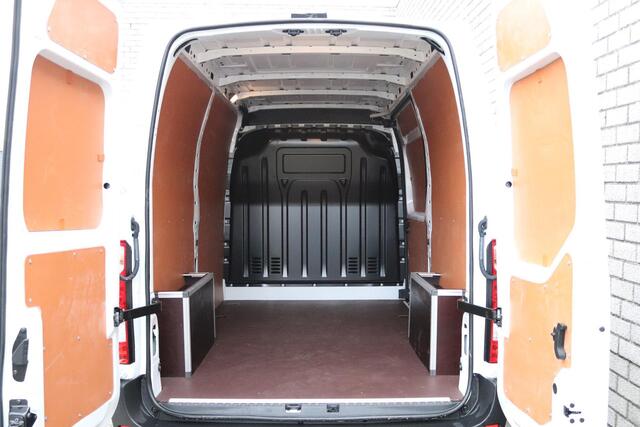 Nissan INTERSTAR GB L2 H2 dCi 150 Automaat N-Connecta Nissan Interstar | Achteruitrijcamera | Navigatie | Trekhaak |