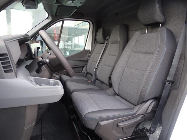 Nissan INTERSTAR L2H2 Limited 87 kWh | Verwarmbare voorruit | PDC | Achteruitrijcamera | Apple carplay & Android auto | Stoelverwarming |