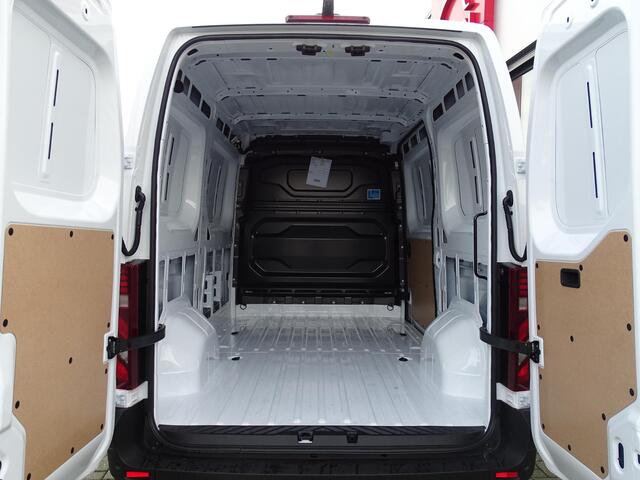 Nissan INTERSTAR L2H2 Limited 87 kWh | Verwarmbare voorruit | PDC | Achteruitrijcamera | Apple carplay & Android auto | Stoelverwarming |