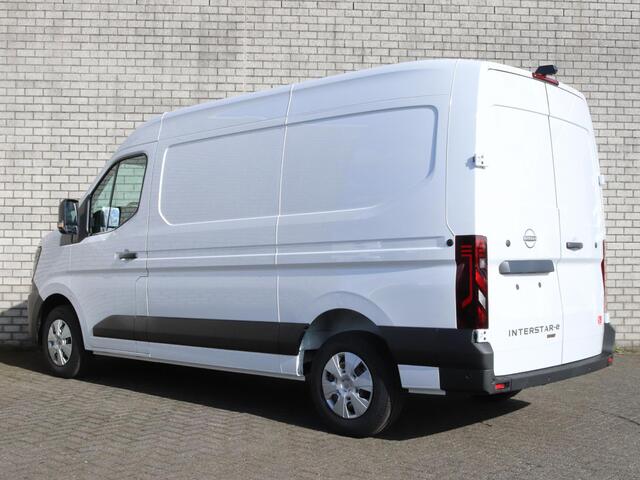 Nissan INTERSTAR Interstar-e L2H2 Limited 87 kWh | Achteruitrijcamera | Voorruitverwarming | Apple Carplay/Android Auto |