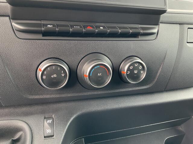 Nissan INTERSTAR 2.3 dCi L2H2 Acenta Airco Cruise 3 Zits Camera Navi Trekhaak 2500 kg Euro 6