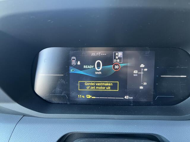 Nissan INTERSTAR Interstar-e L2H2 Limited 87 kWh