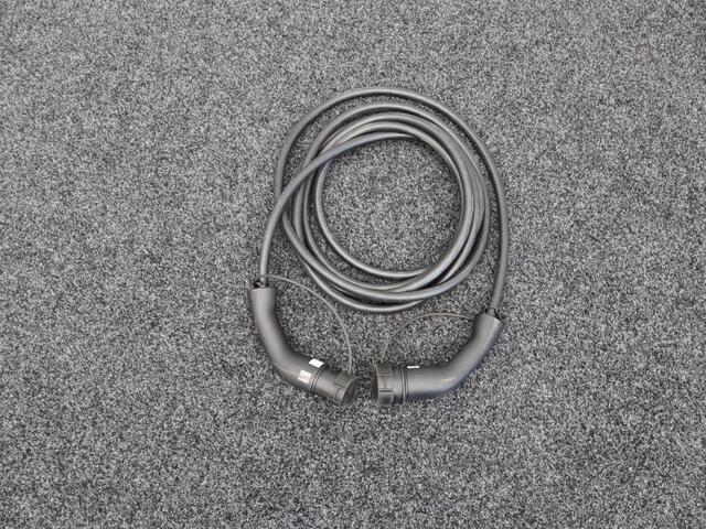 Nissan INTERSTAR Interstar-e Nismo + | Alleen Bij ABD! | 5 Jaar Garantie | Nissan Motorsport | 1500KG Trekgewicht | Tot 460Km Actieradius | Laadruimepakket |