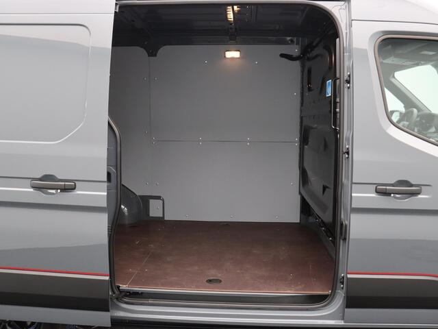 Nissan INTERSTAR Interstar-e Nismo + | Alleen Bij ABD! | 5 Jaar Garantie | Nissan Motorsport | 1500KG Trekgewicht | Tot 460Km Actieradius | Laadruimepakket |