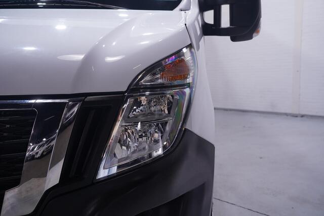 Nissan INTERSTAR 2.3 DCi 165 pk Bakwagen met Laadklep Airco, Apple Carplay, Camera, Cruise Control, 3-Zits