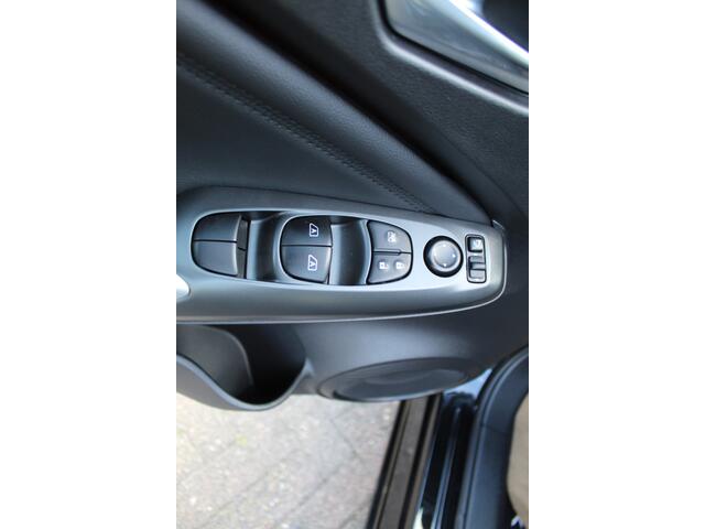 Nissan JUKE 1.0 114 pk DIG-T N-Connecta Nieuwste Model Van 37250,- voor 24895,- Navigatie, Stoel verwarming, Cilmate control, Cruise Control, Lane Assist