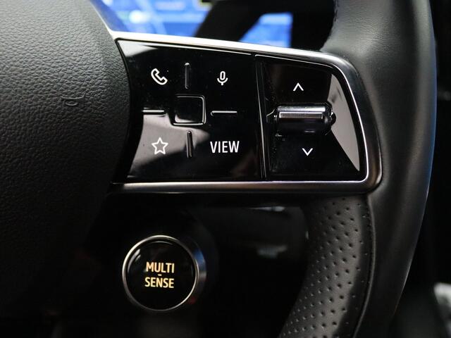 Nissan JUKE 1.6 Hybrid N-Connecta Climate control | Cruise control