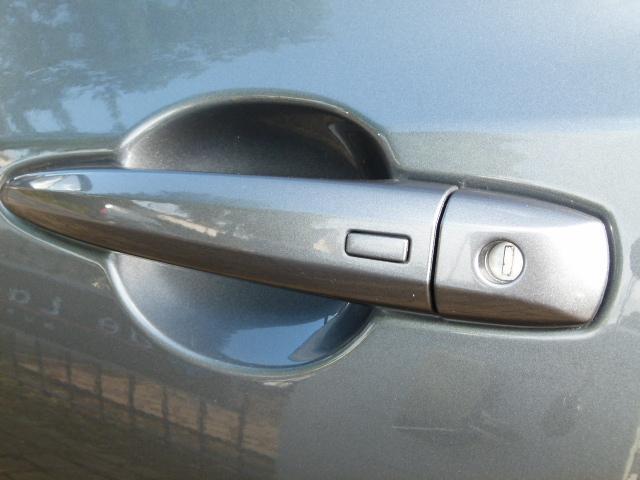 Nissan JUKE 1.0 DIG-T Enigma, CARPLAY/LMV 19"/KEYLESS ENTREE