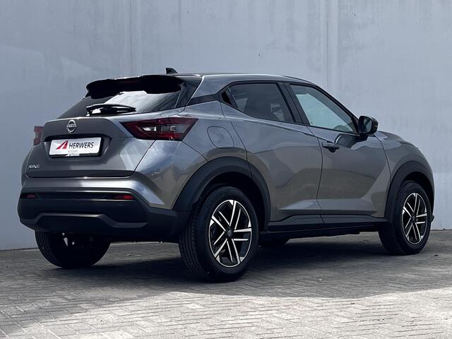 Nissan JUKE 1.0 DIG-T N-Connecta Automaat / Dealer onderhouden / Stuur-, stoel- en voorruitverwarming / Camera / Navigatie / Apple Carplay Android Auto / 17" LM wielen /