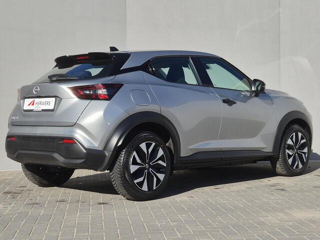 Nissan JUKE 1.0 DIG-T Acenta Handgeschakeld / Allseason banden / Apple Carplay Android Auto / Achteruitrijcamera / Stoelverwarming / Navigatie / Climate control / Cruise control / Lichtmetalen wielen 17" /