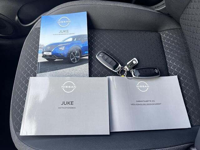 Nissan JUKE 1.0 DIG-T N-Connecta Automaat / Dealer onderhouden / Stuur-, stoel- en voorruitverwarming / Camera / Navigatie / Apple Carplay Android Auto / 17" LM wielen /