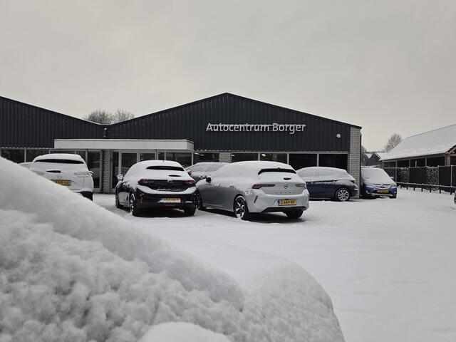 Nissan JUKE 1.0 DIG-T N-Connecta Clima / Cruise / Parkeersensoren / LED