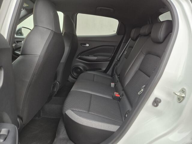 Nissan JUKE 1.0 DIG-T N-Connecta Handgeschakeld / Fabrieksgarantie tot 05-2028 / Cold Pack Light / Trekgewicht 1250 kg / Cruise control / Apple Carplay Android Auto / Achteruitrijcamera / Stuur- & Stoel verwarming / Navigatie /