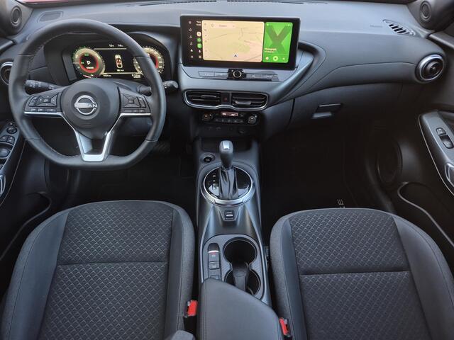 Nissan JUKE 1.6 Hybrid N-Connecta Automaat / Fabrieksgarantie tot 05-2028 / Cold Pack / Achteruitrijcamera / Apple Carplay Android Auto / Keyless Entry/Start / Cruise control / Parkeersensoren voor en achter / Draadloze telefoon lader /